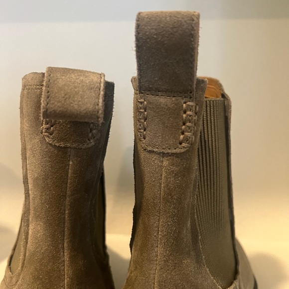 Ugg Australia Women's Hillhurst Boot Brown Suede Bootie - Picture 5 of 6